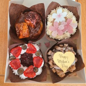 Mother’s Day Minis